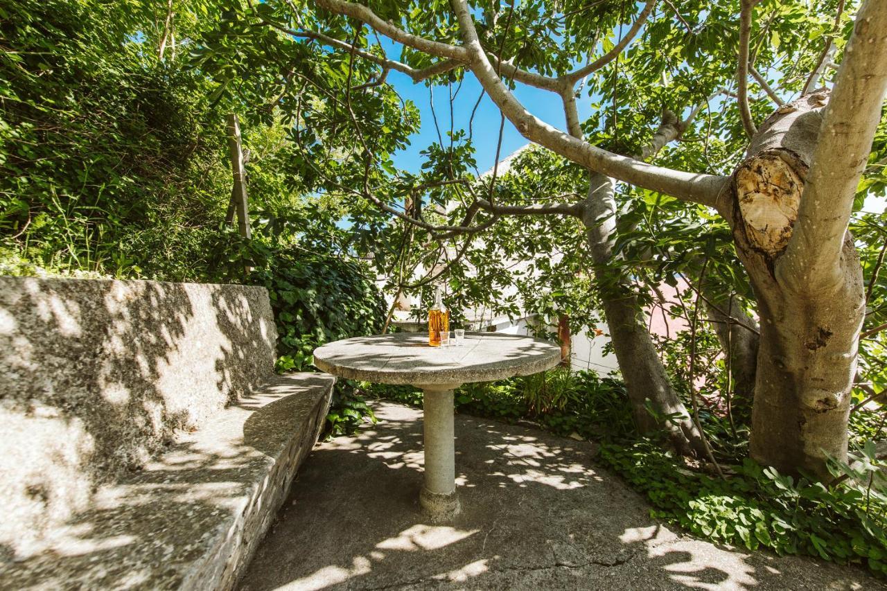 Apartment Kuzmanic Lokva Rogoznica Exteriér fotografie